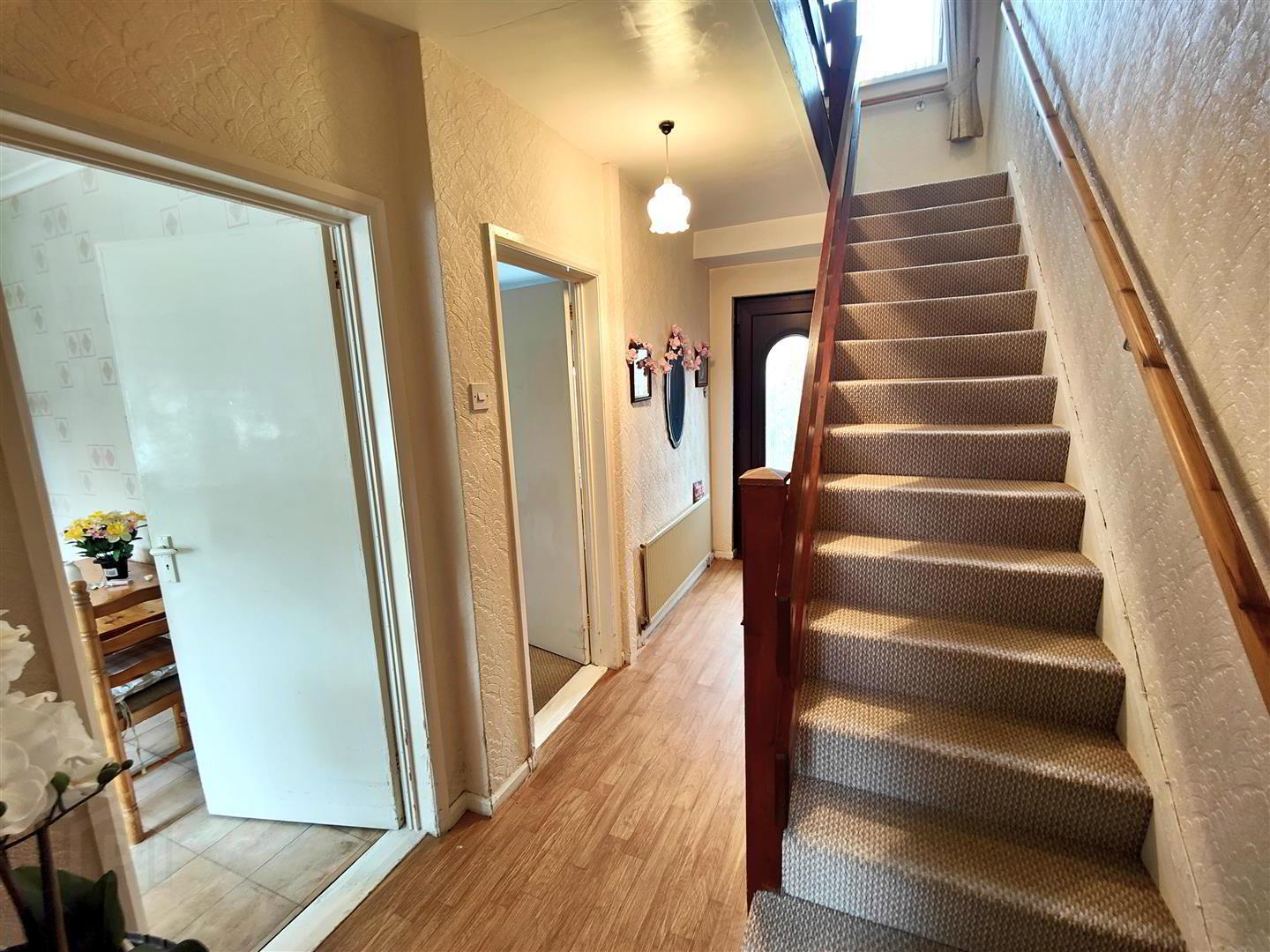53 Wheatfield Gardens 11 of 23