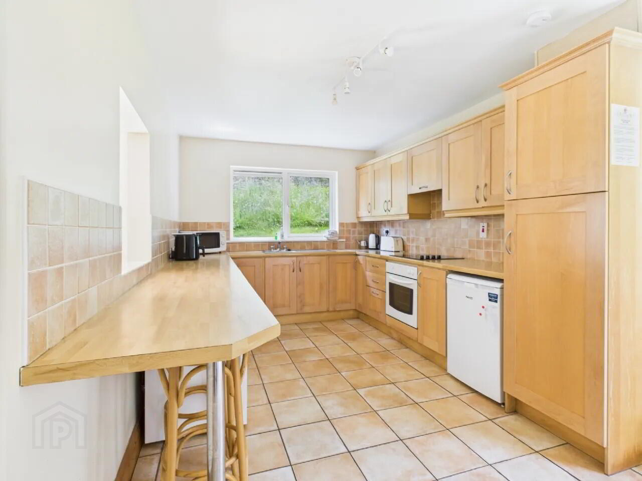 25 Fishermans Grove 5 of 17