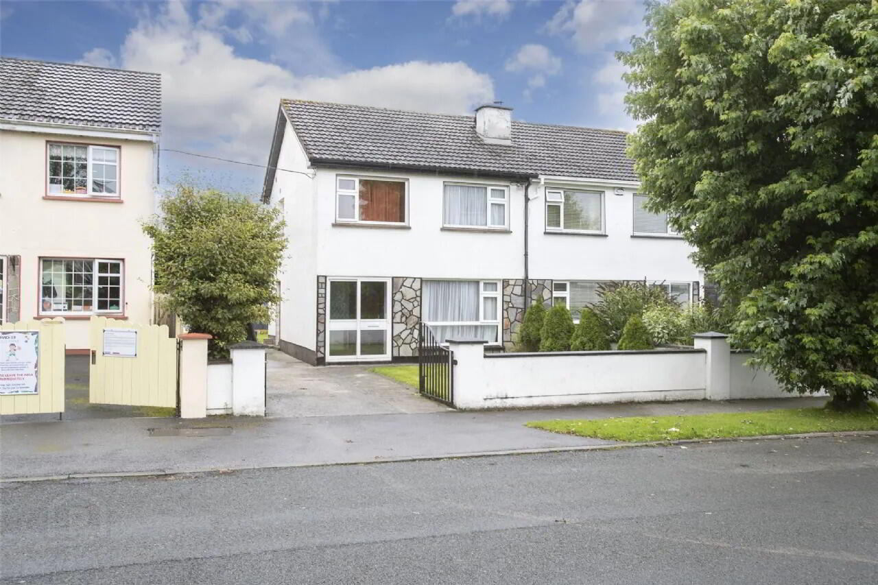 30 Clonmore Heights 1 of 32