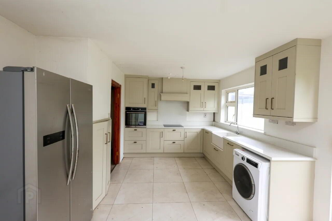 30 Clonmore Heights 8 of 32