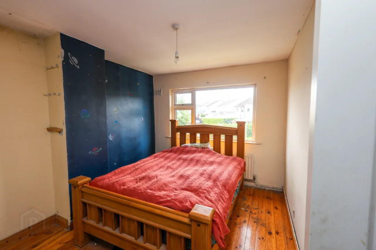 30 Clonmore Heights 15 of 32