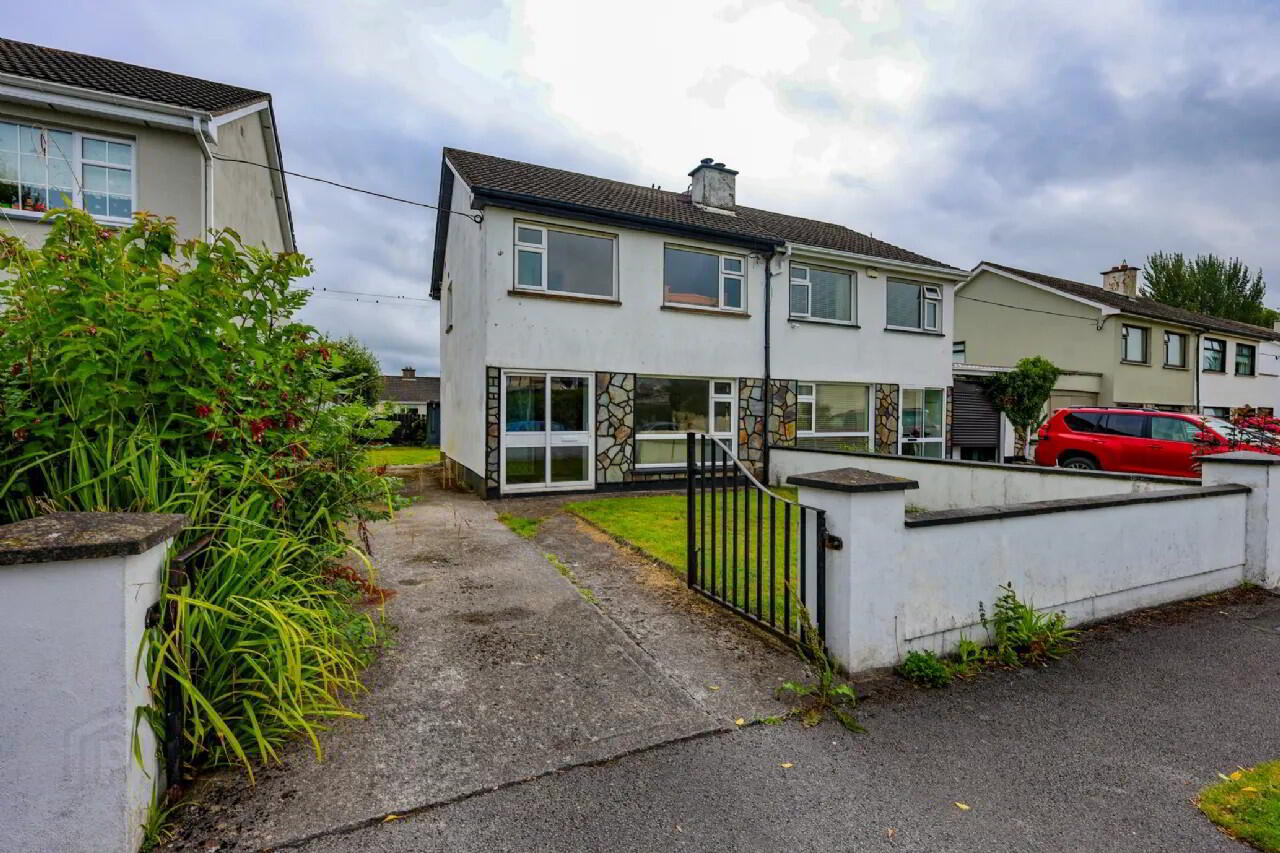 30 Clonmore Heights 23 of 32