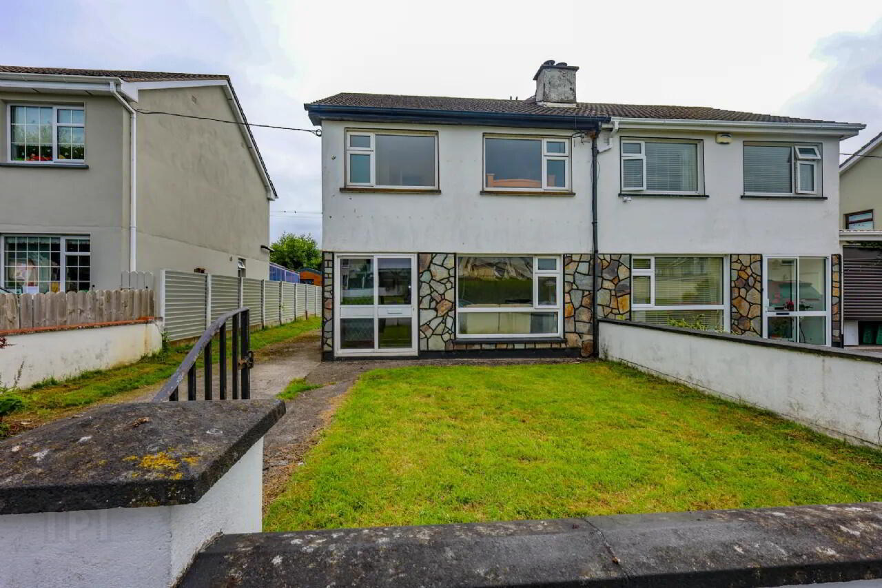 30 Clonmore Heights 26 of 32