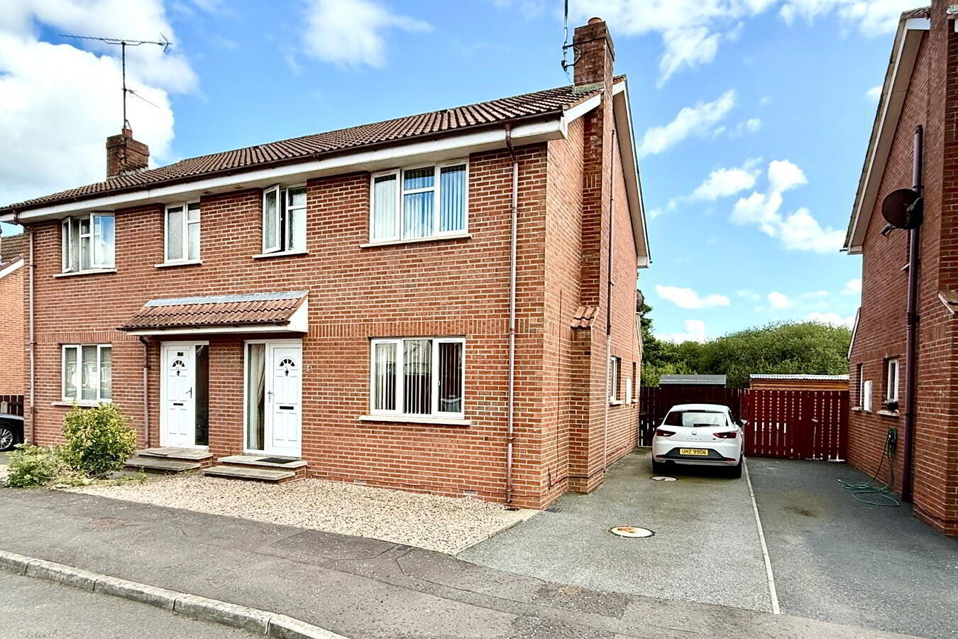 19 Ashfield Manor 1 of 14