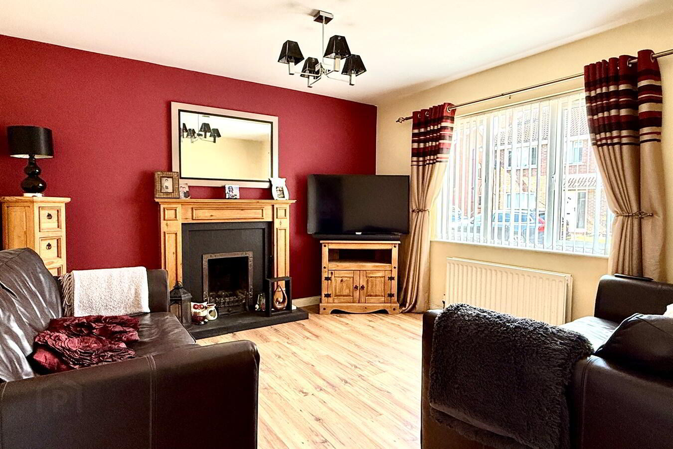 19 Ashfield Manor 3 of 14