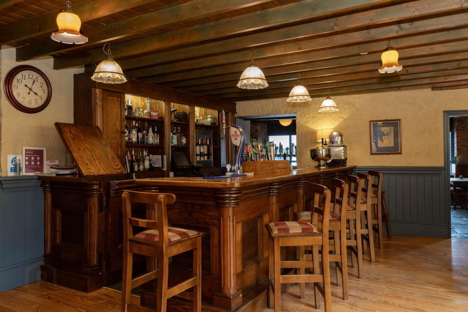 Sextons Bar & Restaurant 6 of 17