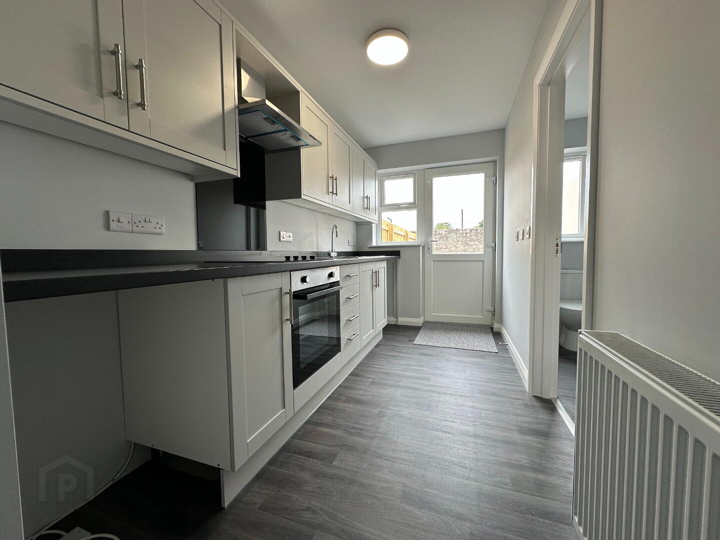 217 Queen Street 6 of 15