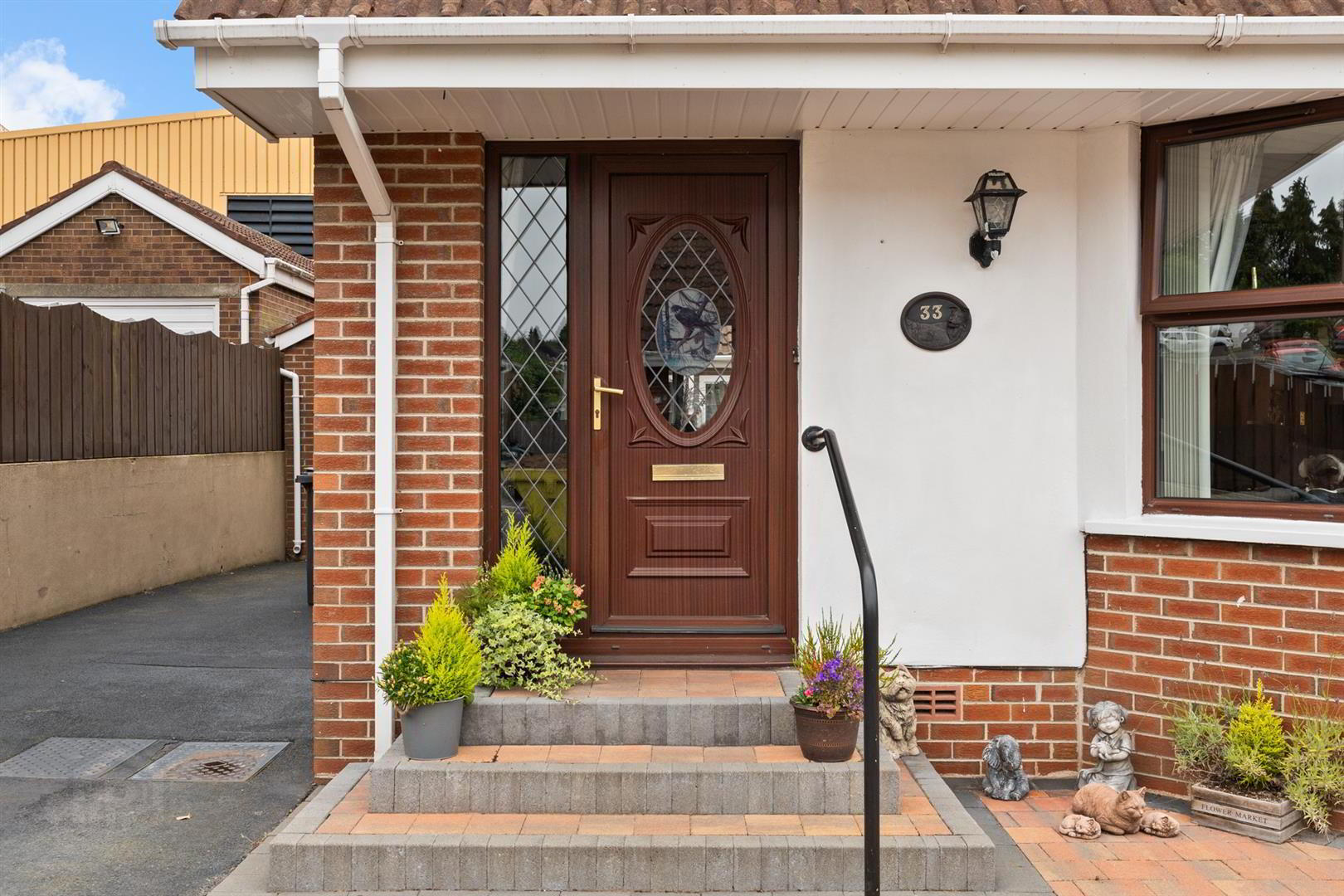 property description image