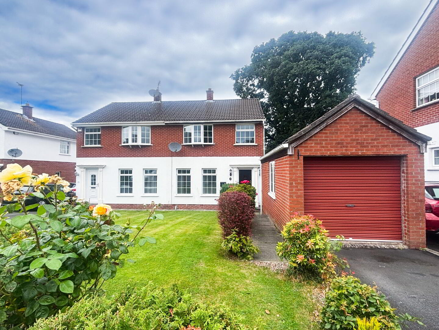 21 Oakglen Antrim 1 of 12