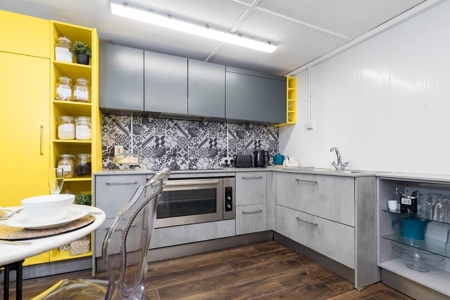 8b Newtown Road 3 of 8