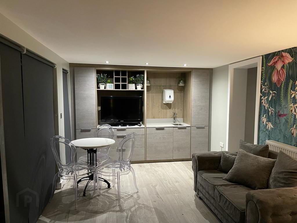 8b Newtown Road 7 of 8