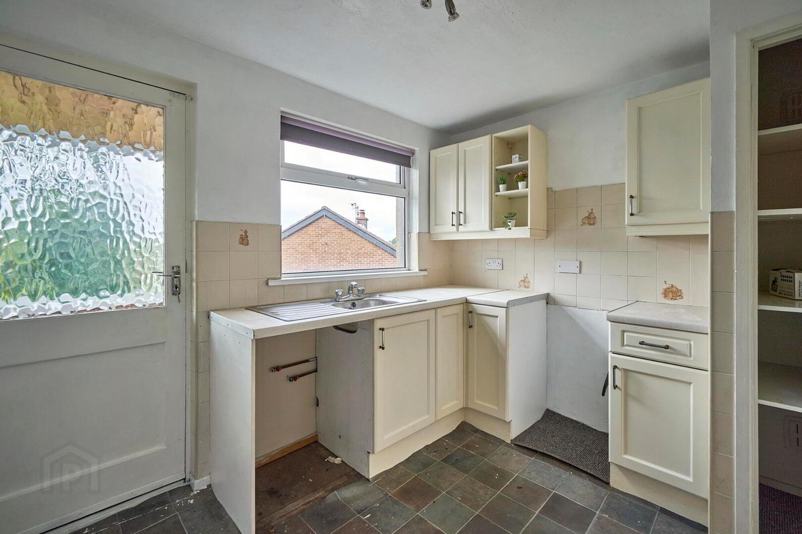 51 Monea Way 9 of 20