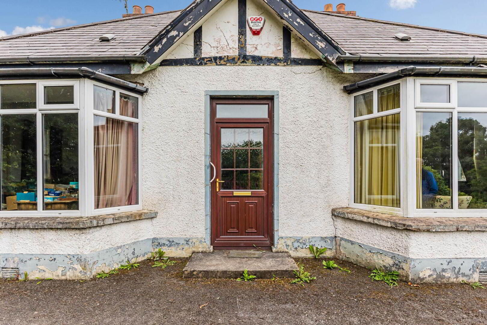 property description image