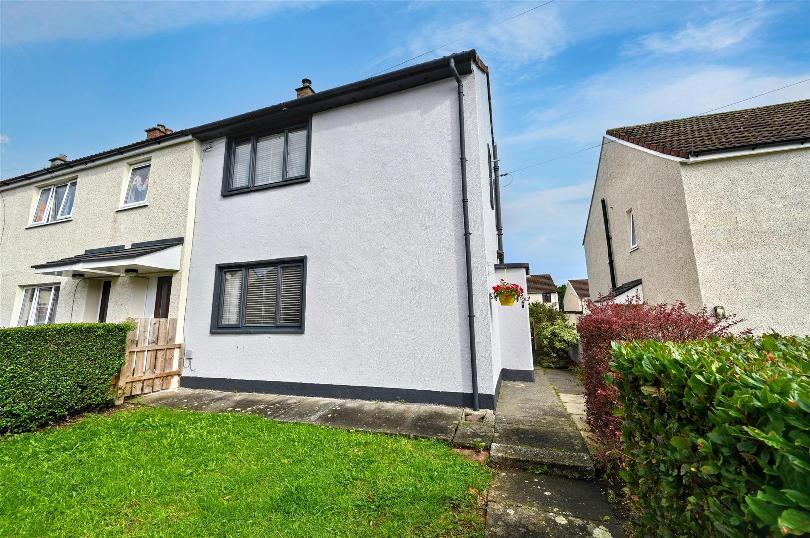 29 Locksley Parade 1 of 12