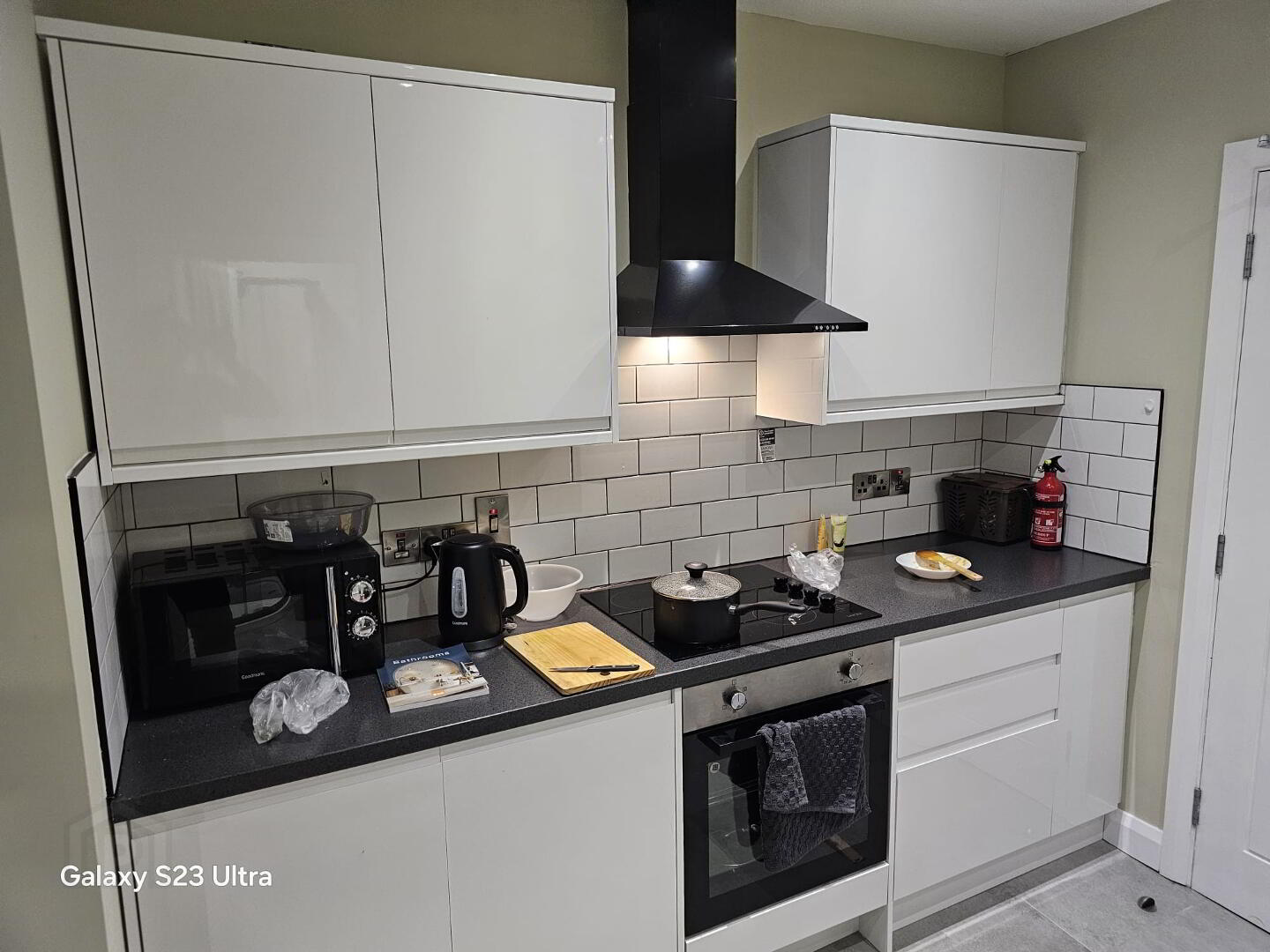 Unit 3, 98 Castlereagh Road 2 of 7
