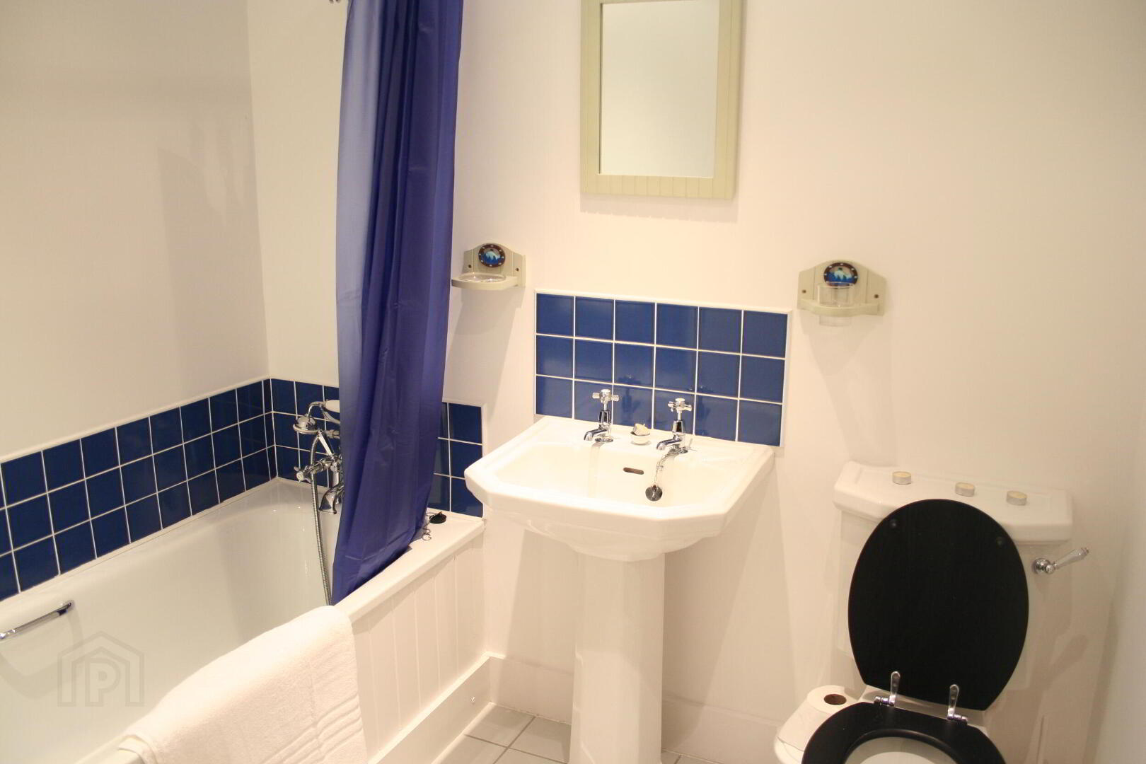 56 Lisburn Square 5 of 6