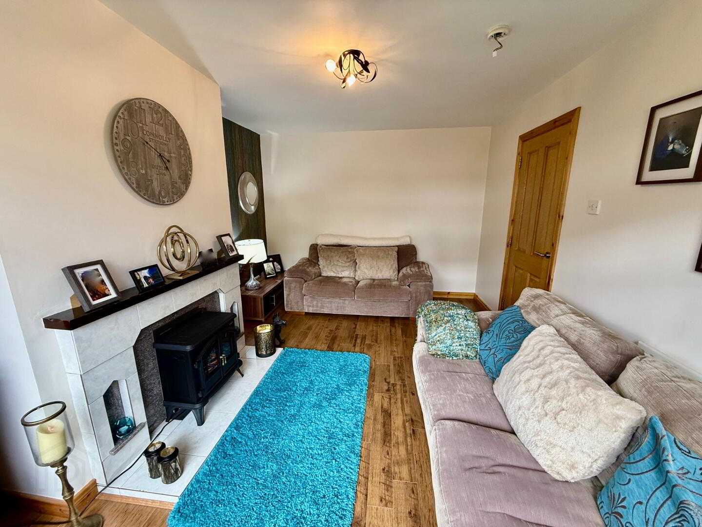 11 Meadowside 4 of 37