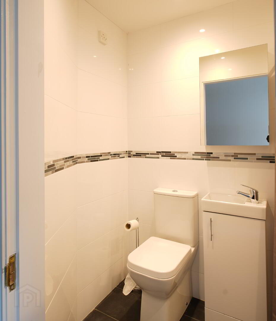 23 Bryansford Road 3 of 19