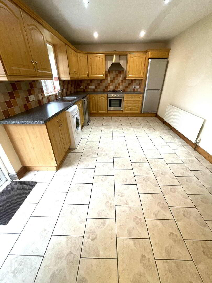 4 Ivy Mead Court 7 of 15