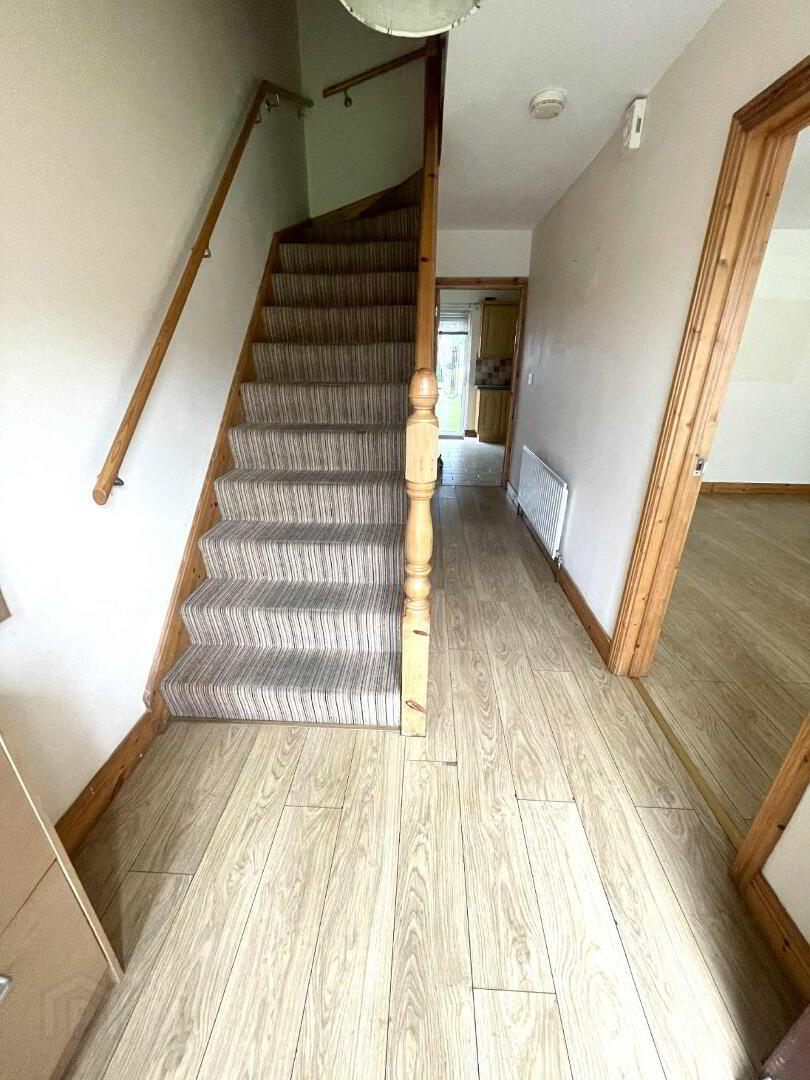 4 Ivy Mead Court 2 of 15
