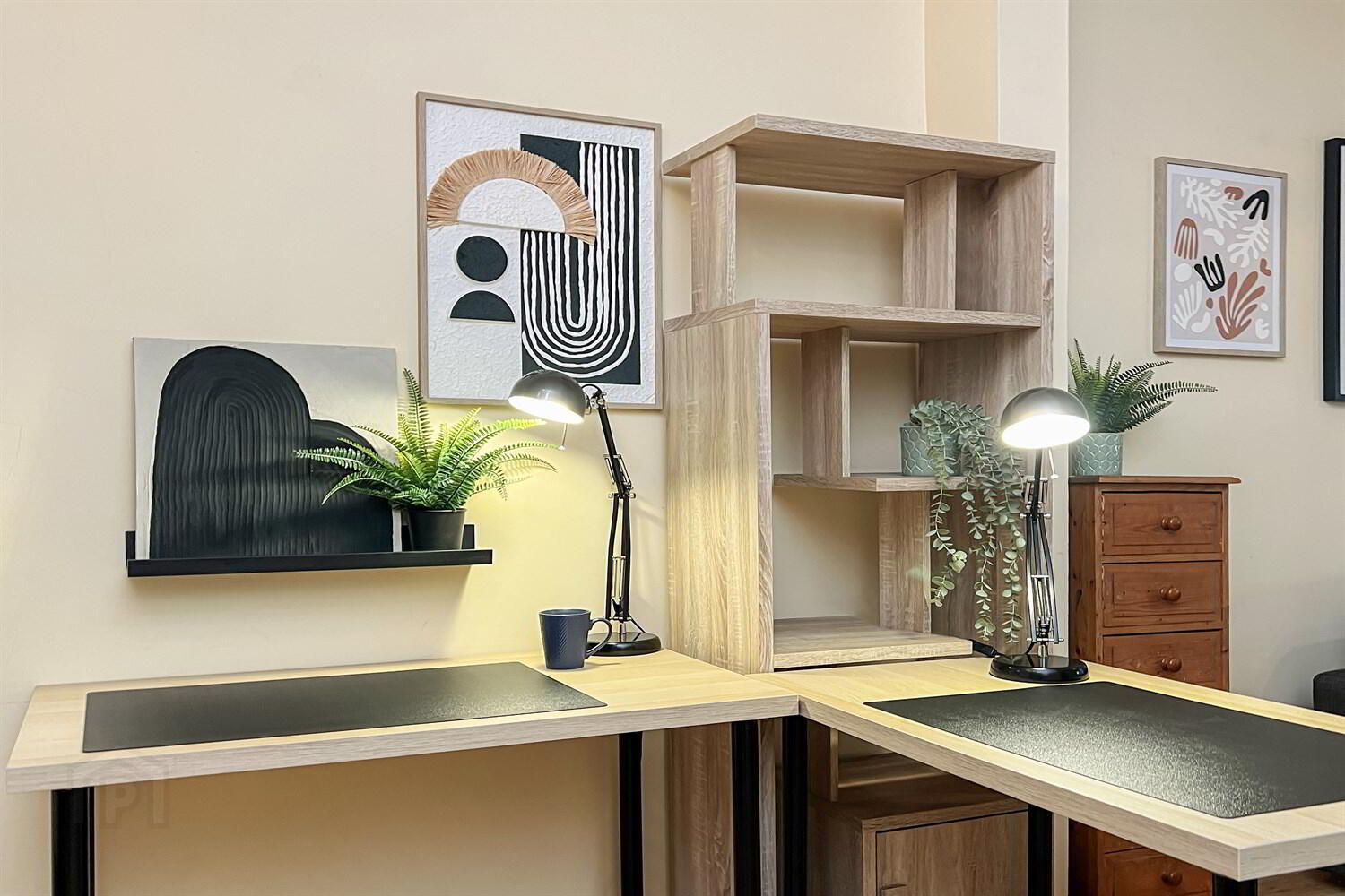 Room 1, 43 Melrose Street 8 of 18