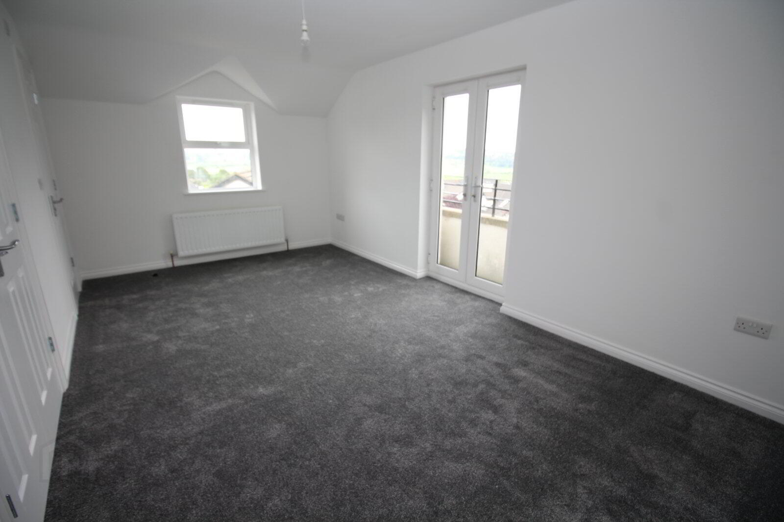 9 Leafield Park 10 of 21