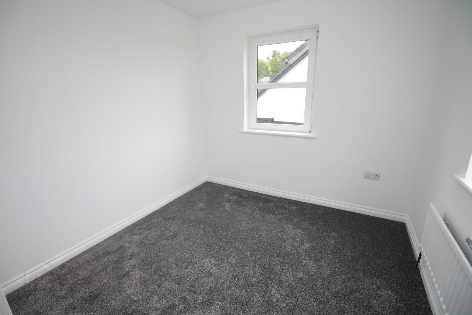 9 Leafield Park 12 of 21