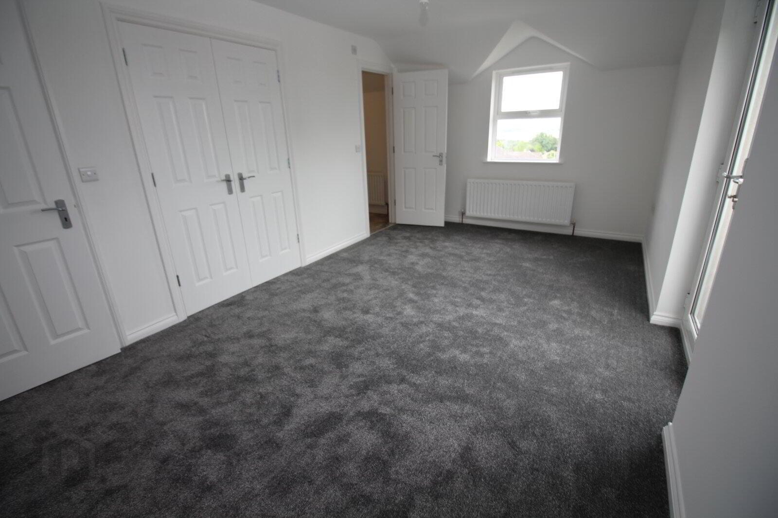 9 Leafield Park 14 of 21