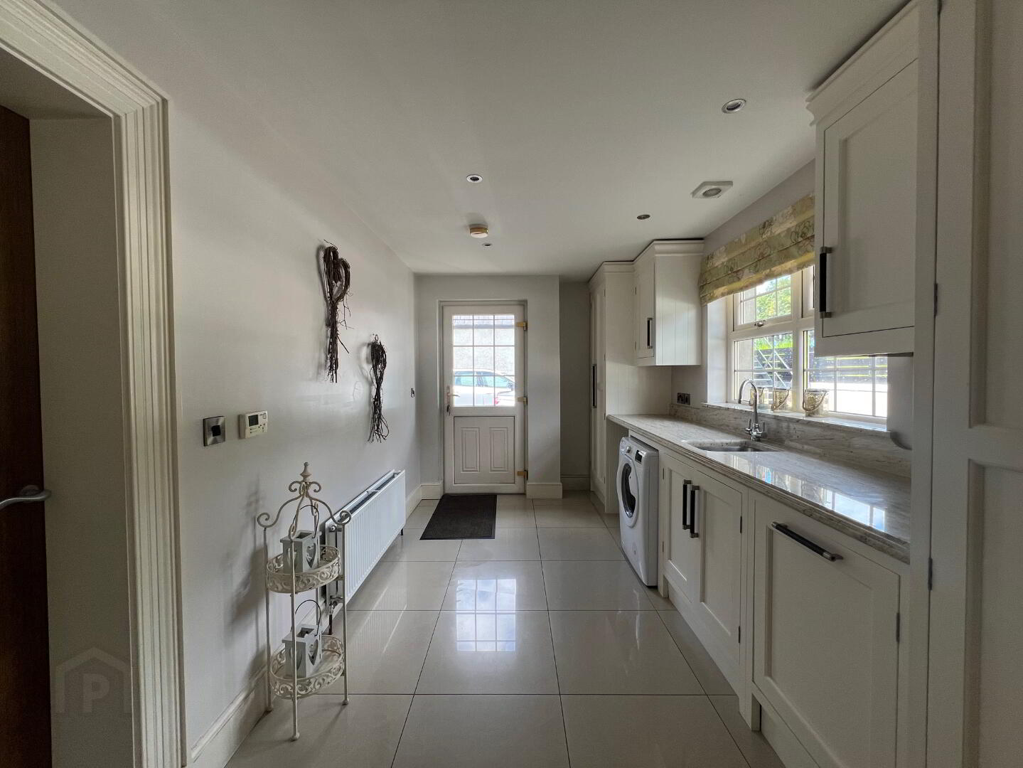 36b Dirnan Road 43 of 99