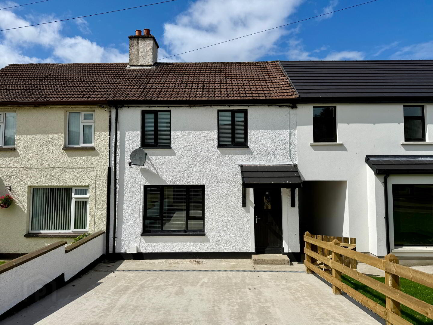 17 Foyle Crescent 1 of 13
