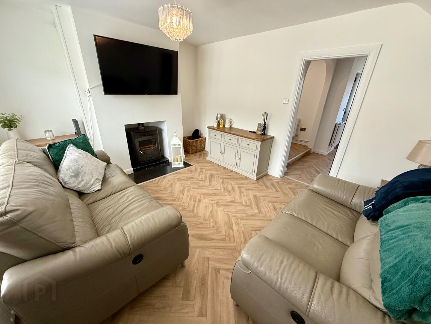 17 Foyle Crescent 2 of 13