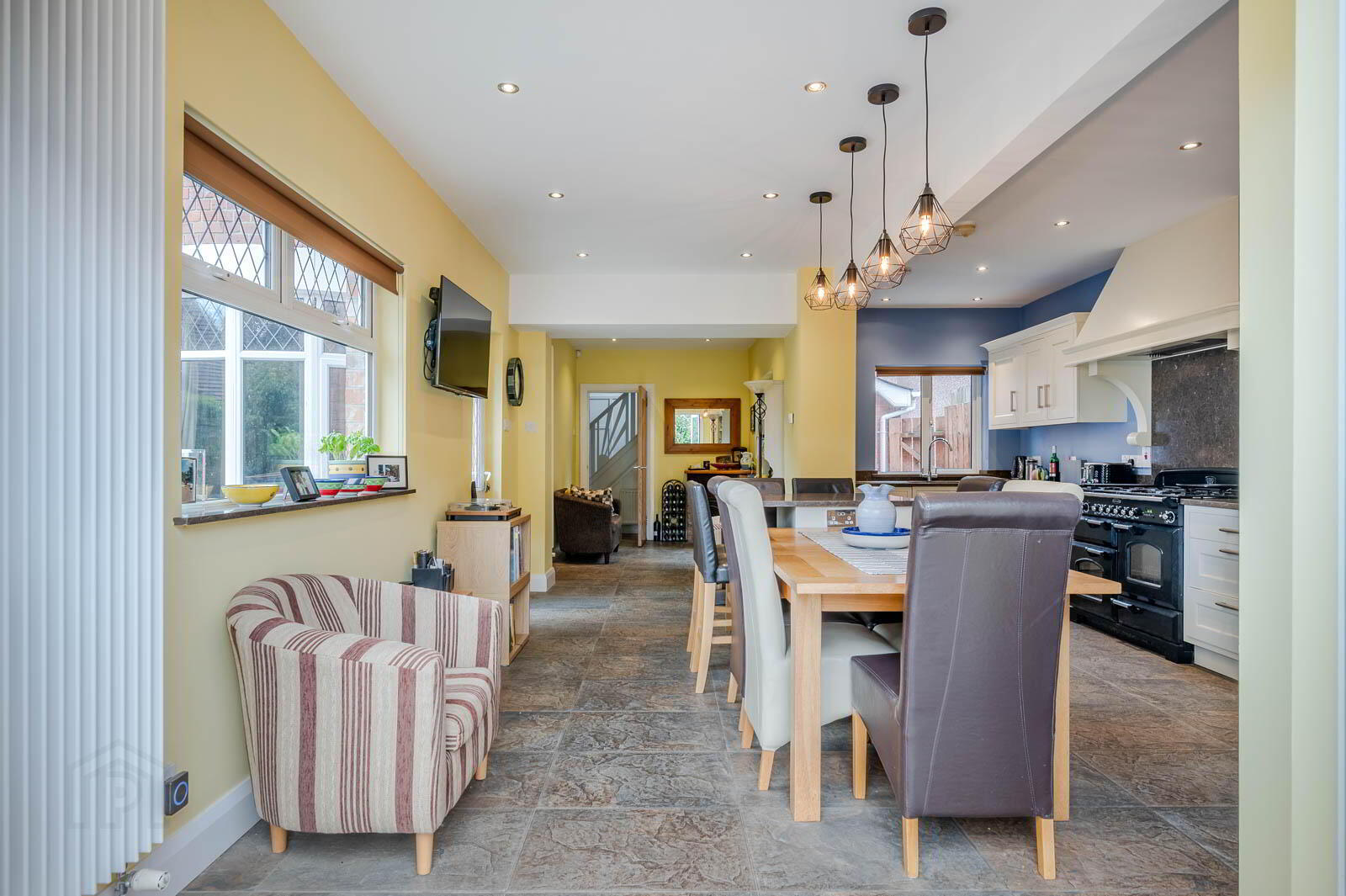49 Shandon Park 14 of 36