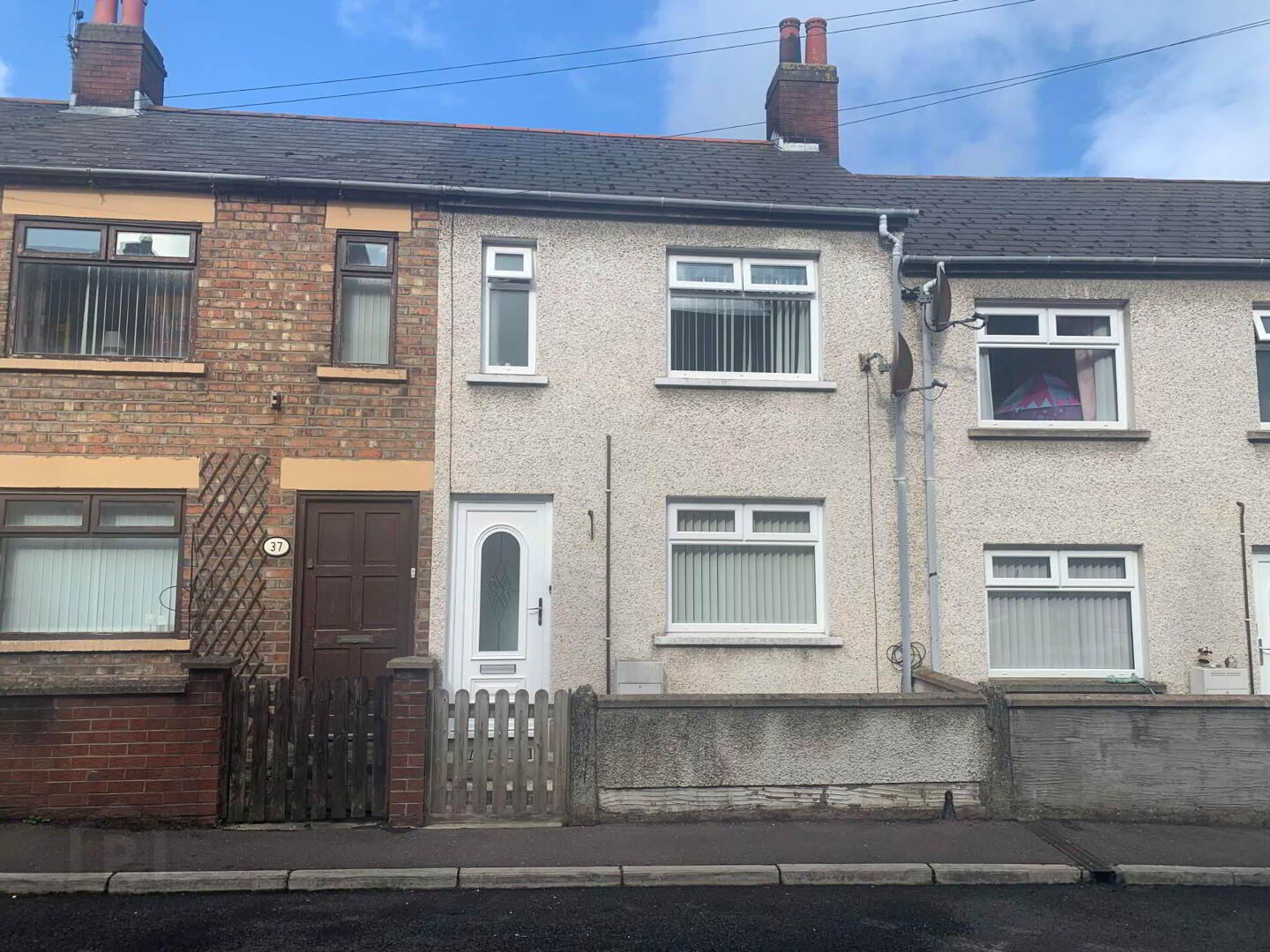 35 Unity Street 1 of 9