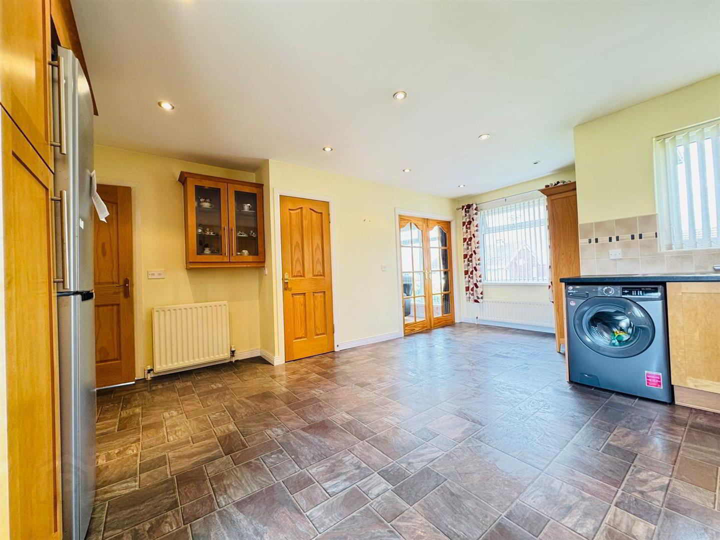 7 Beverley Avenue 6 of 16