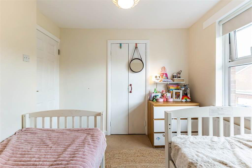 23 Oakwood Park 20 of 28