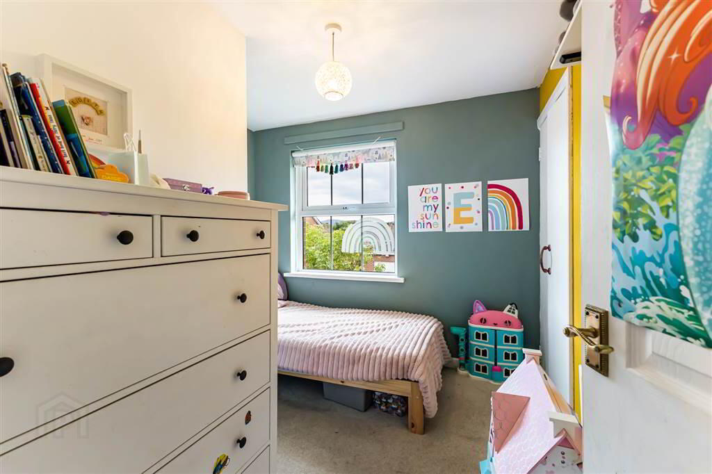 23 Oakwood Park 21 of 28
