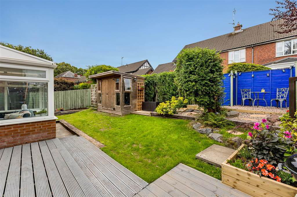 23 Oakwood Park 27 of 28
