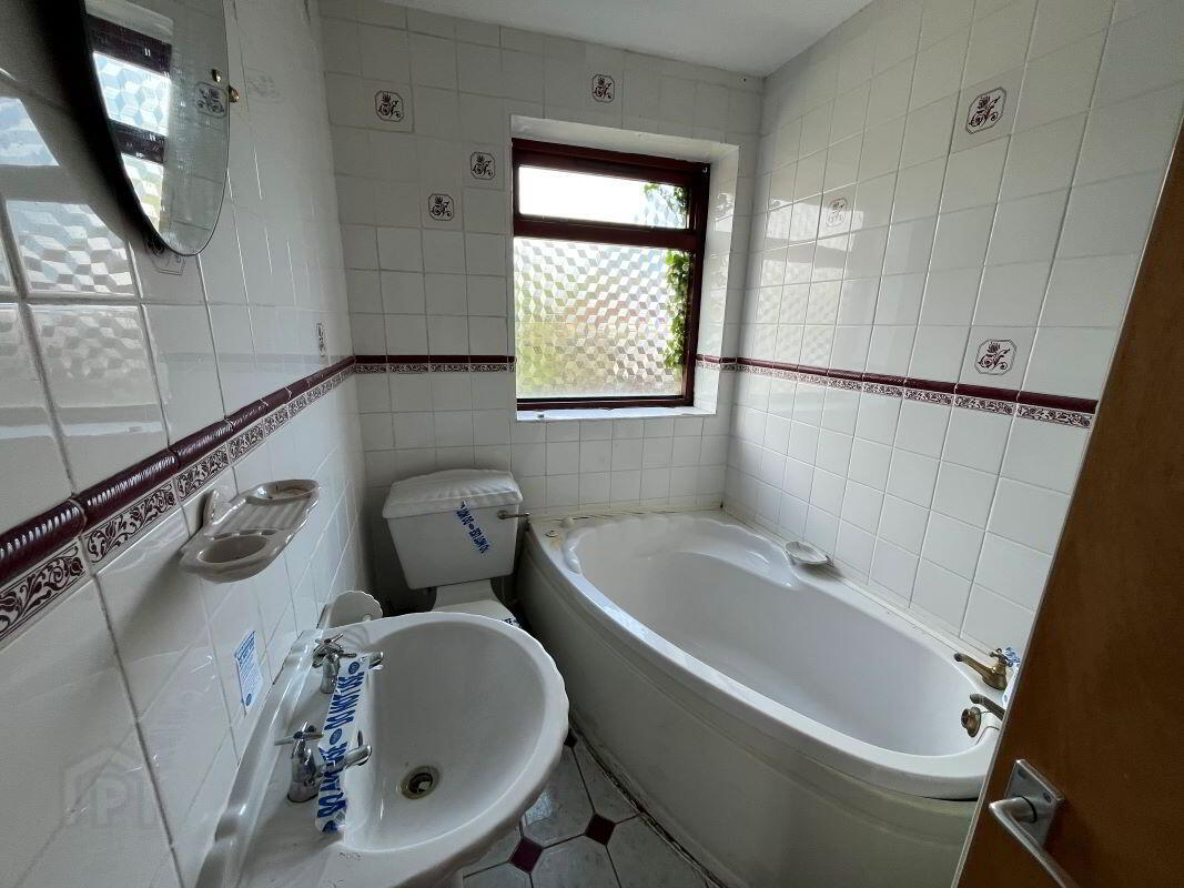 Apt 11b, Ardmillan Drive 10 of 12