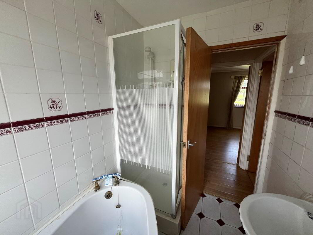 Apt 11b, Ardmillan Drive 11 of 12