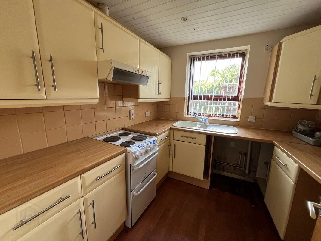 Apt 11b, Ardmillan Drive 5 of 12