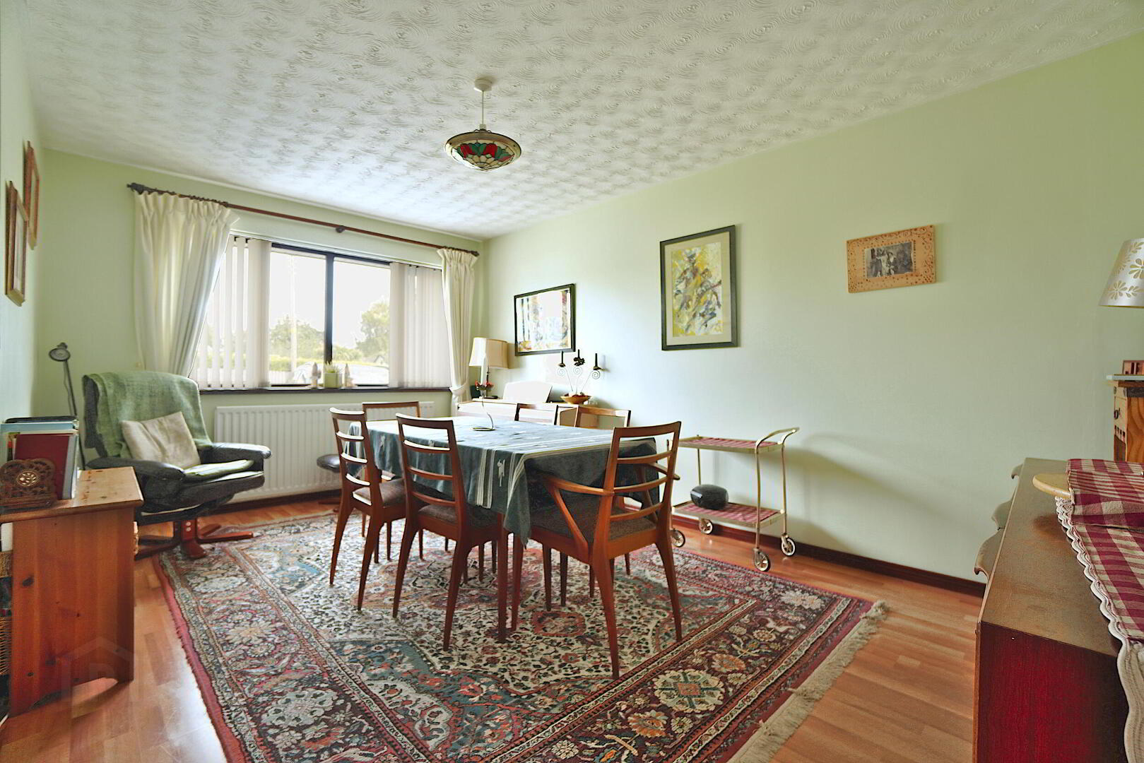 12 Old Manse Road 7 of 27