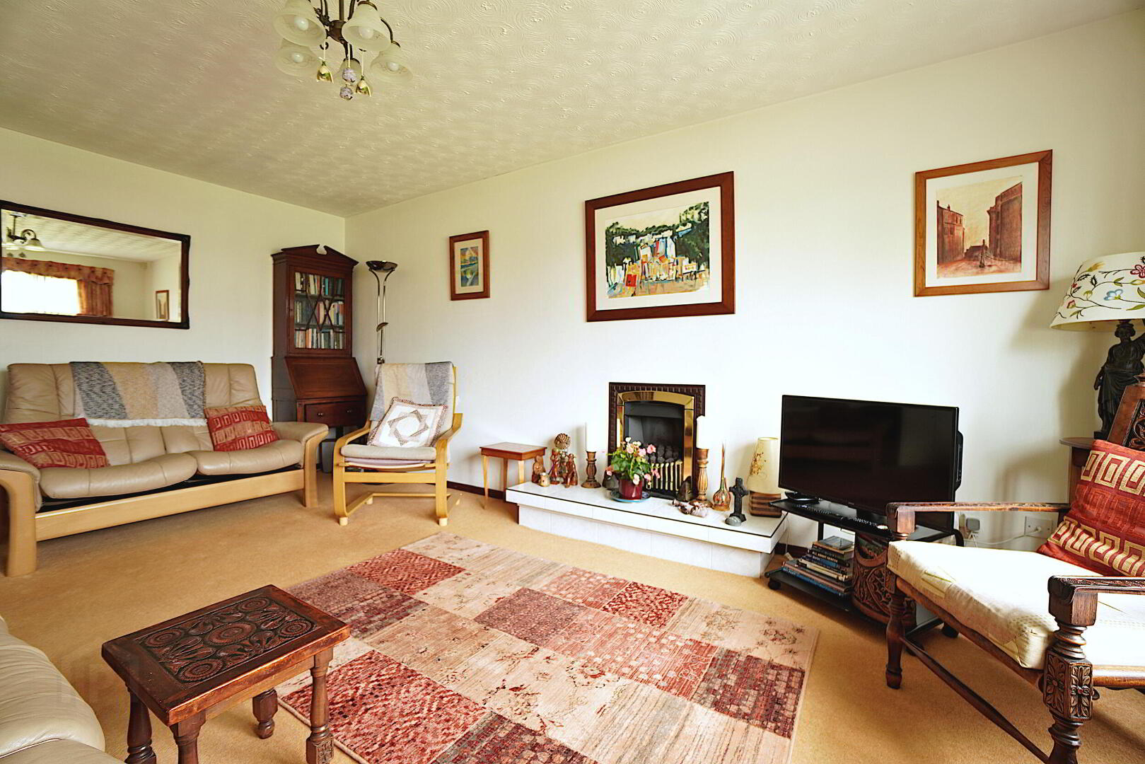 12 Old Manse Road 6 of 27