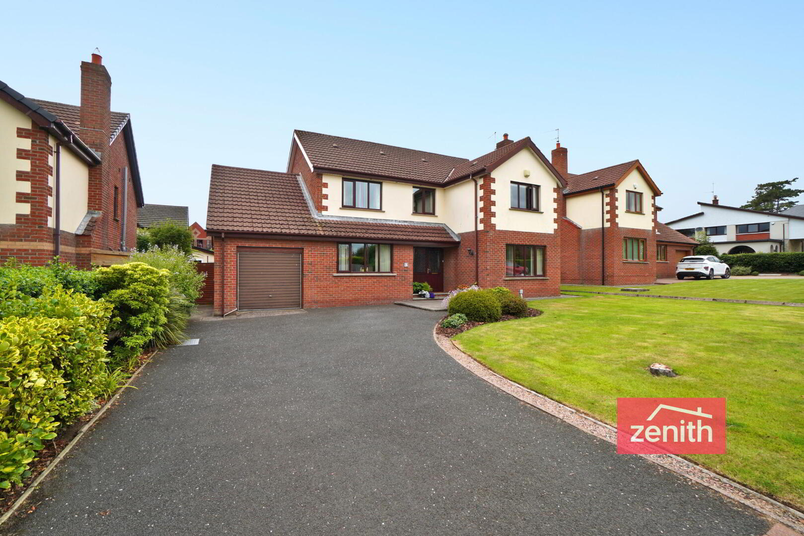 12 Old Manse Road 2 of 27