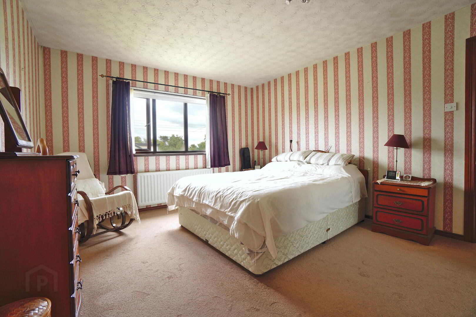 12 Old Manse Road 17 of 27