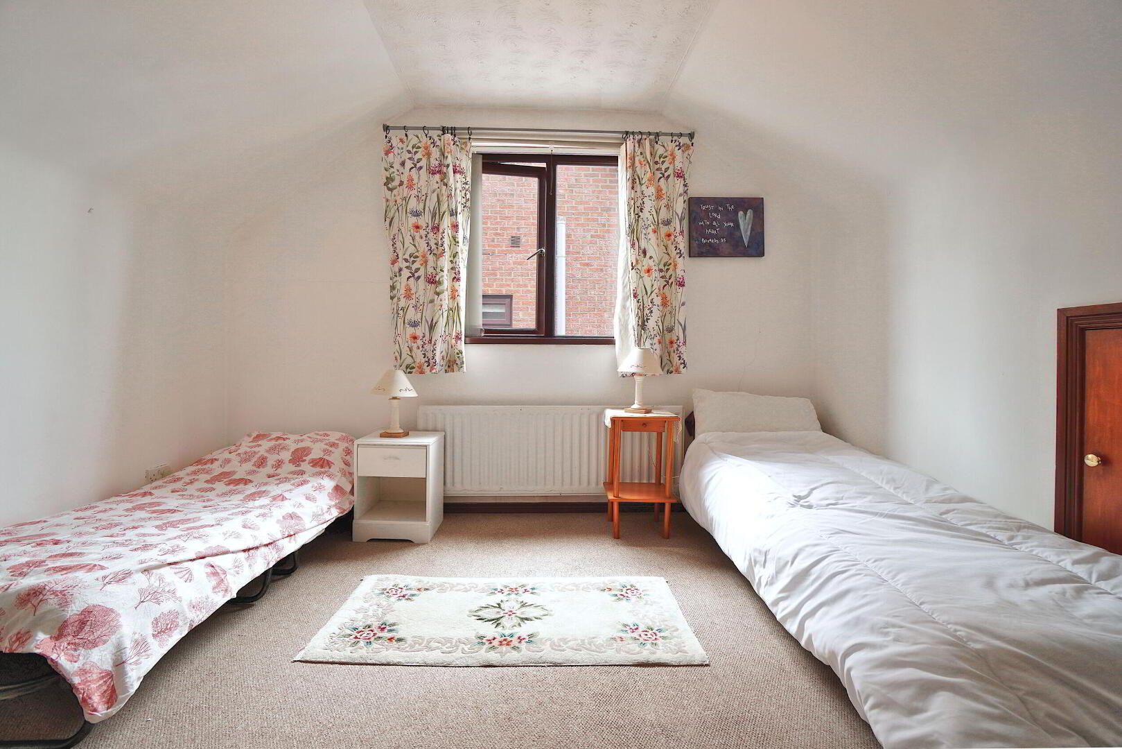 12 Old Manse Road 25 of 27