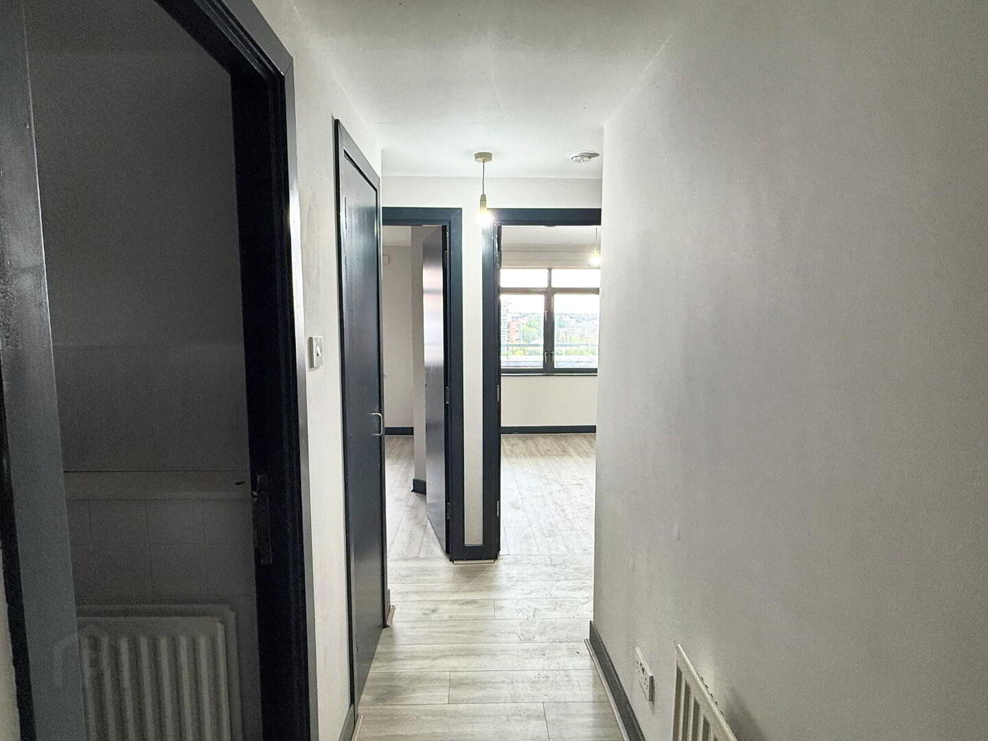Apt 46 City Gate, 2 Sussex Place 2 of 9