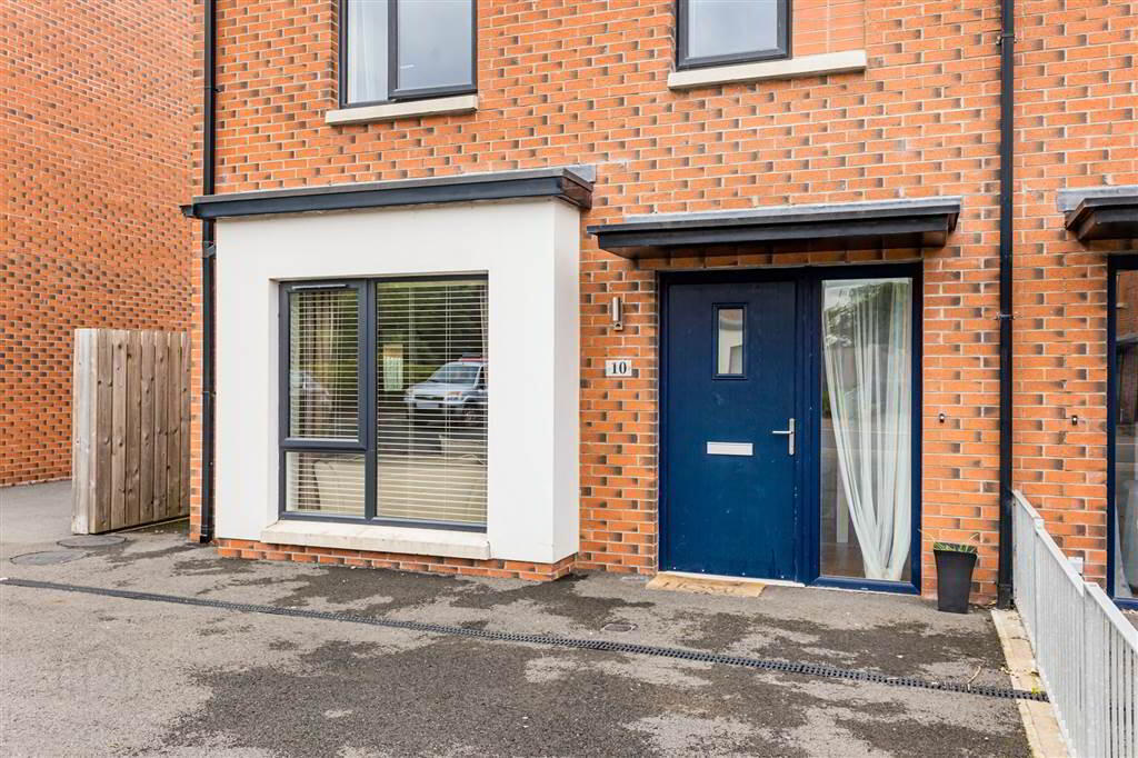10 St James Place 3 of 30
