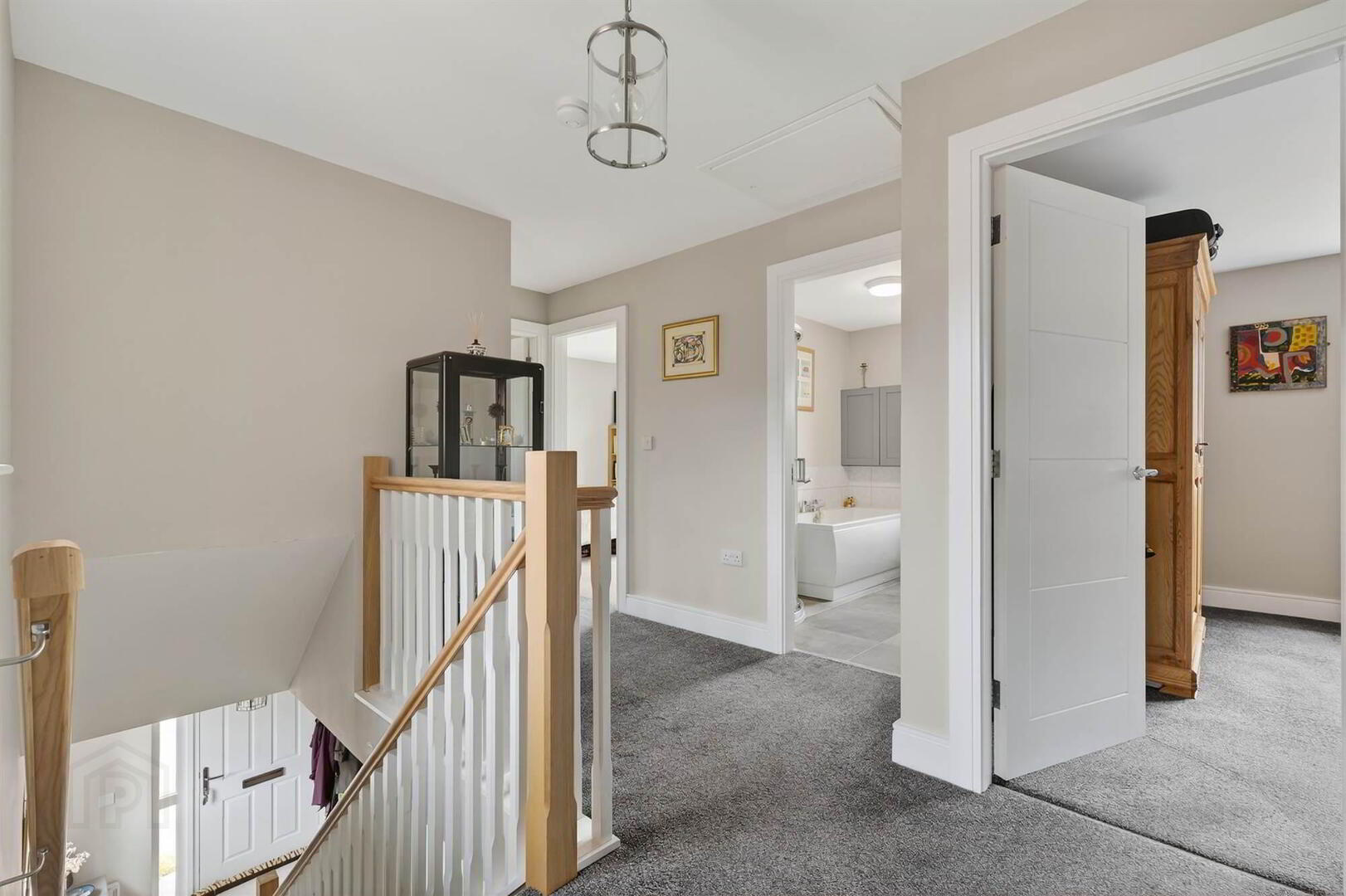 18 Manse Gate 9 of 17