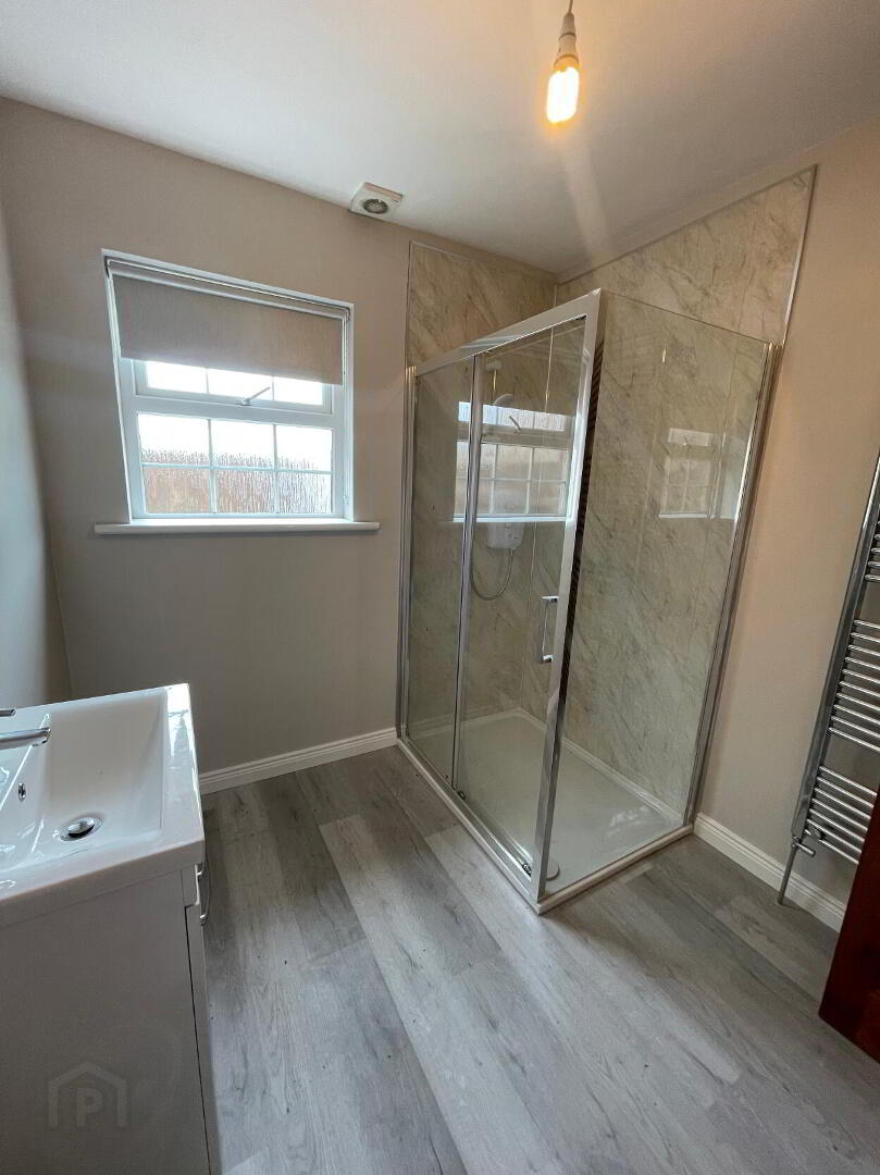 25 Meenagh Park 4 of 8