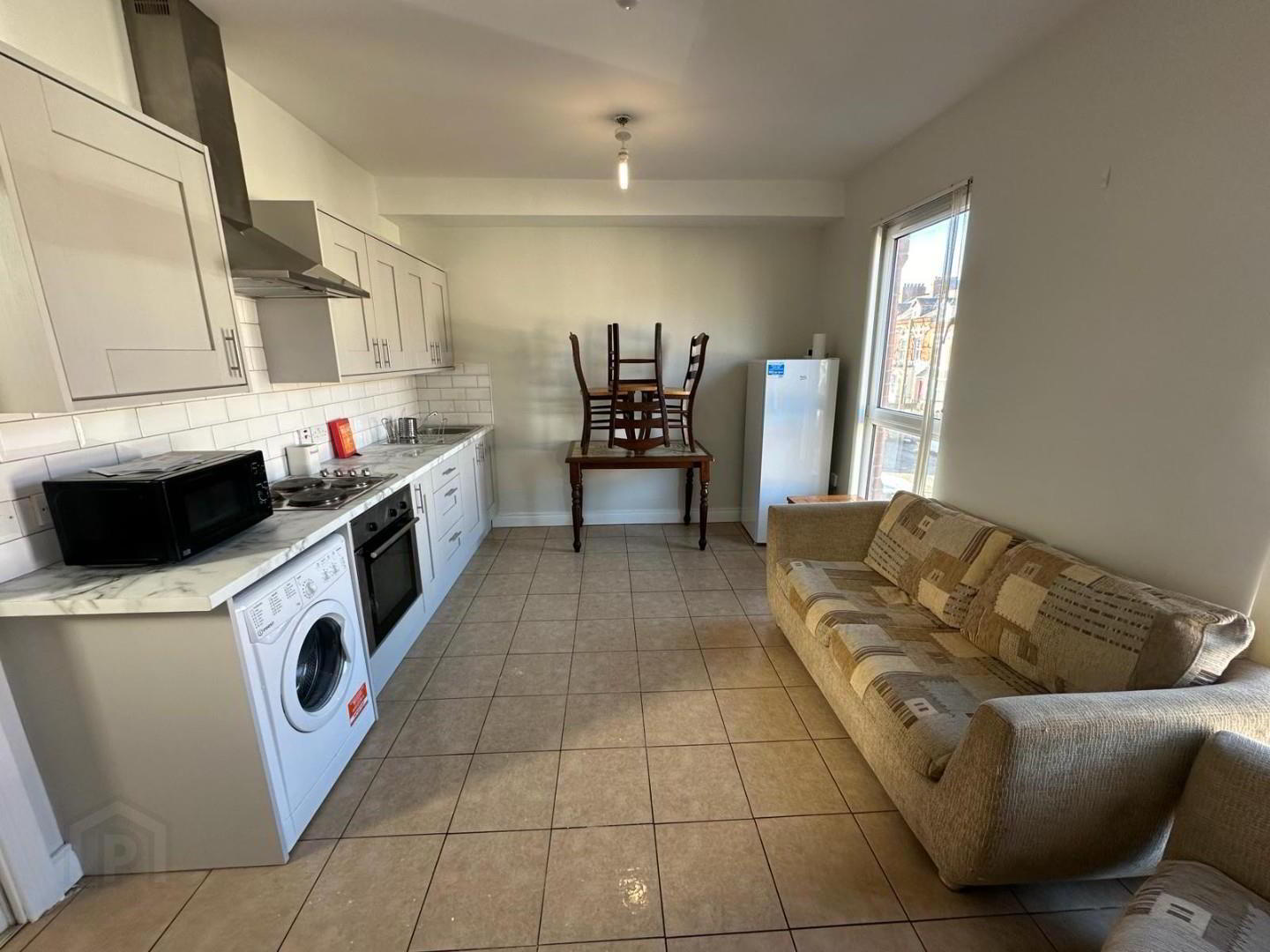 Rooms, 17b Rugby Avenue 3 of 6